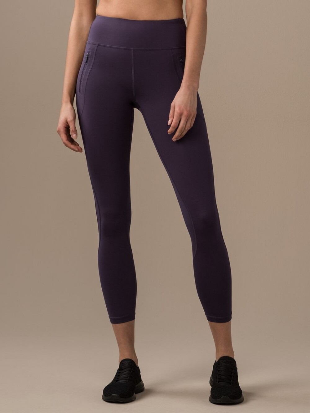 Lululemon Invigorate 7/8 Tight Leggings 25” Size 4 Purple/Black Currant Color